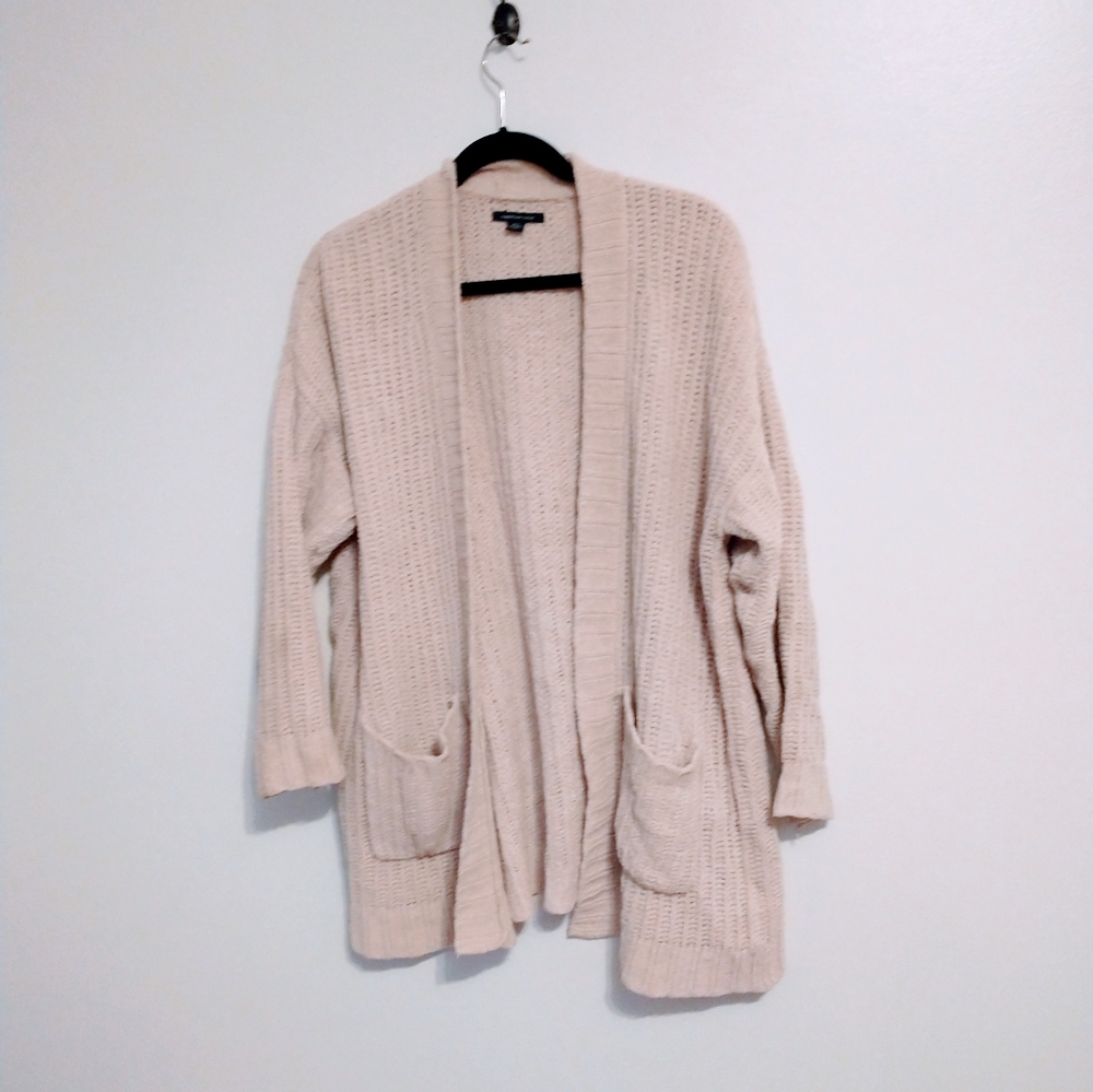 American eagle beige chunky knit cardigan, oversized fit size xs, could easily f